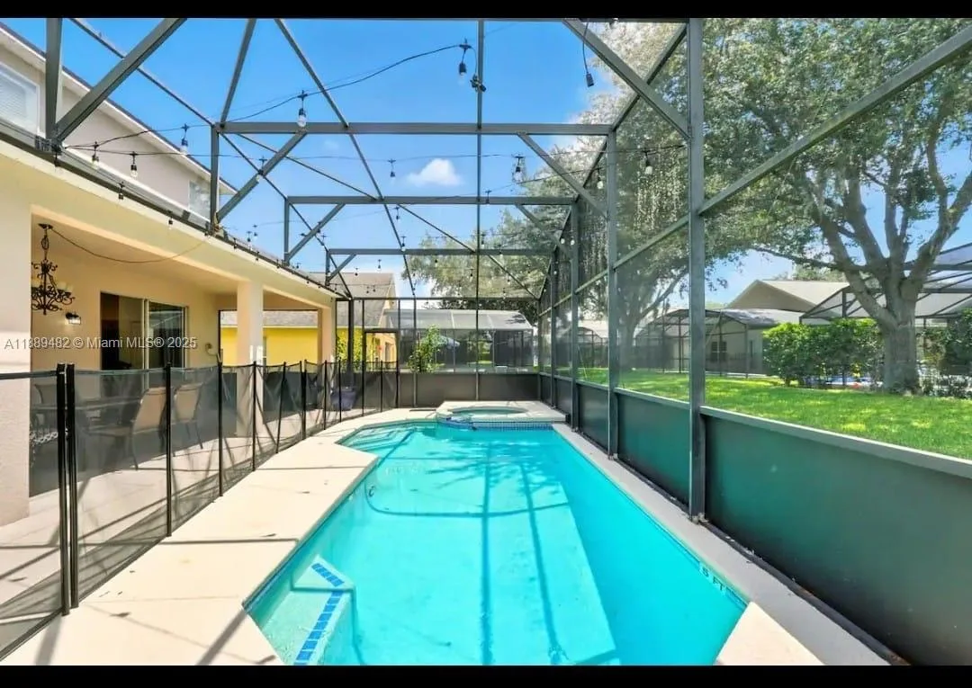 8520 SUNRISE KEY DR, Kissimmee, FL 34747 photo 5