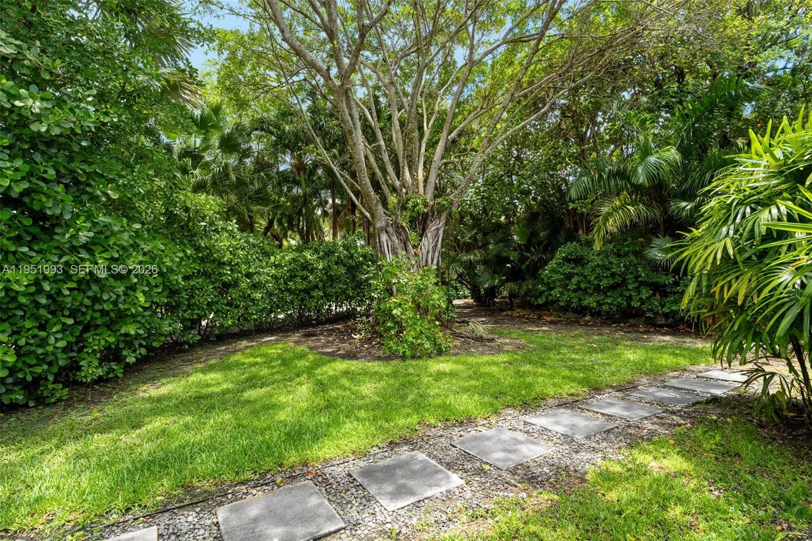 415 Rovino Ave, Coral Gables, FL 33156 photo 12