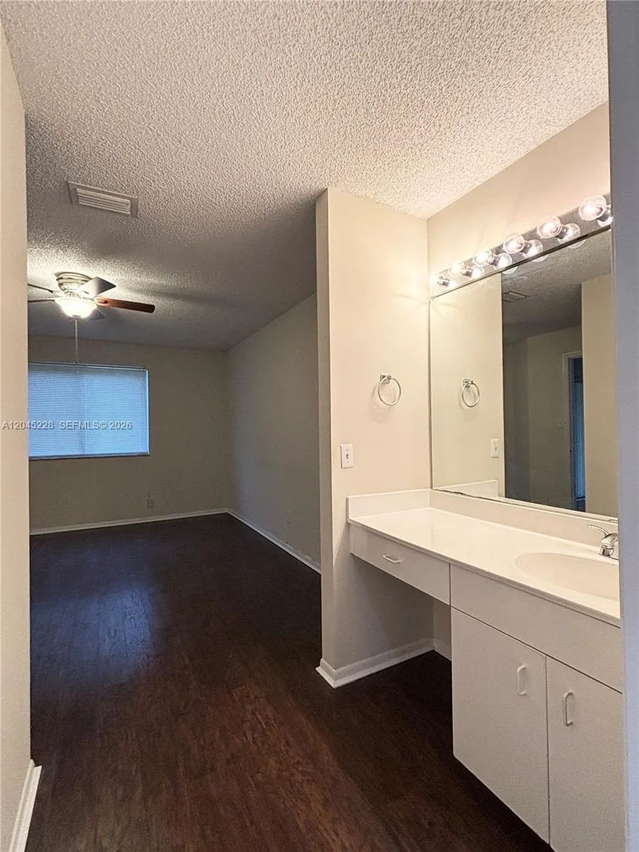 1040 Coral Club Dr # 1040, Coral Springs, FL 33071 photo 7