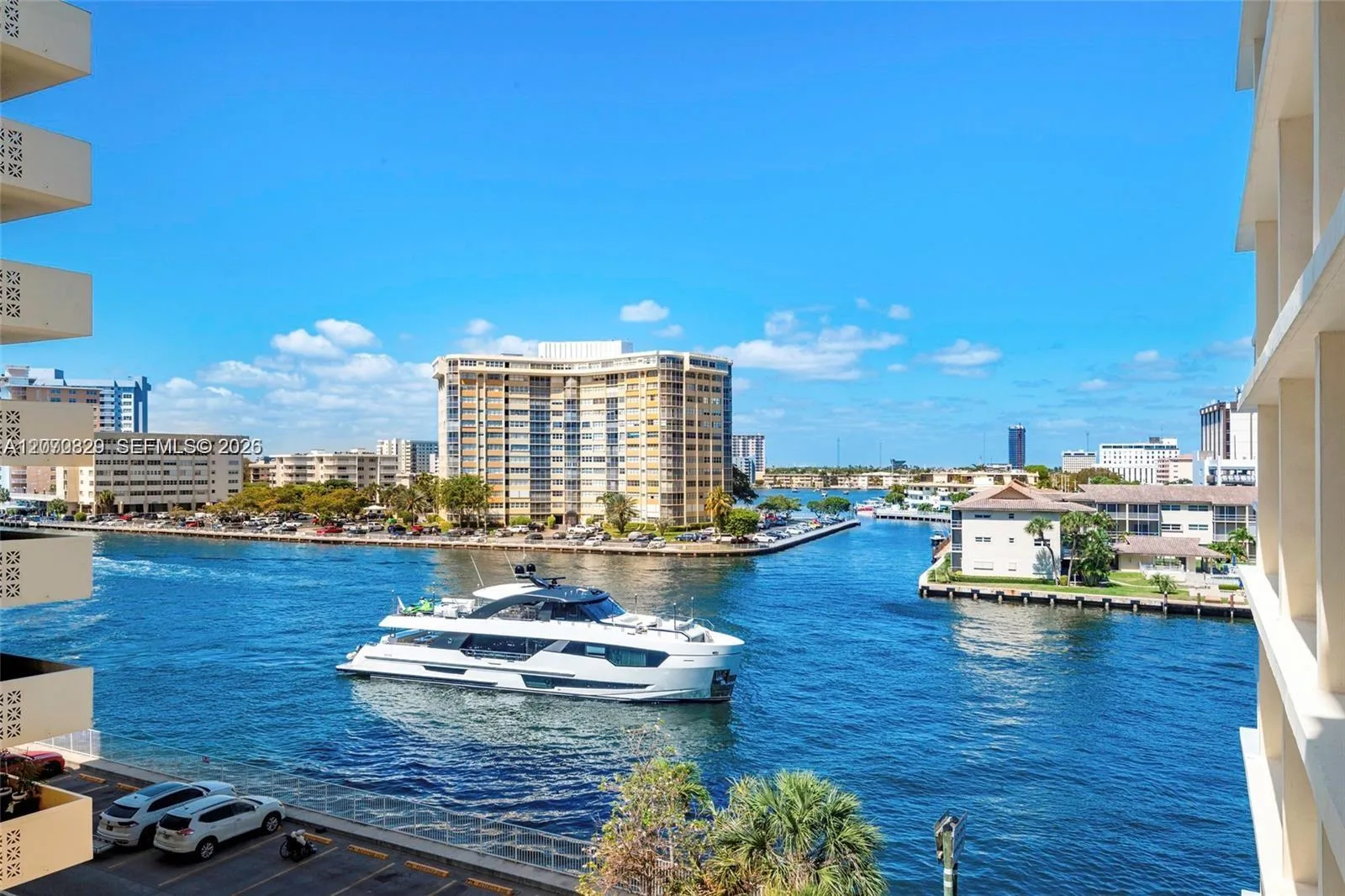 1817 S Ocean Dr # 823, Hallandale Beach, FL 33009