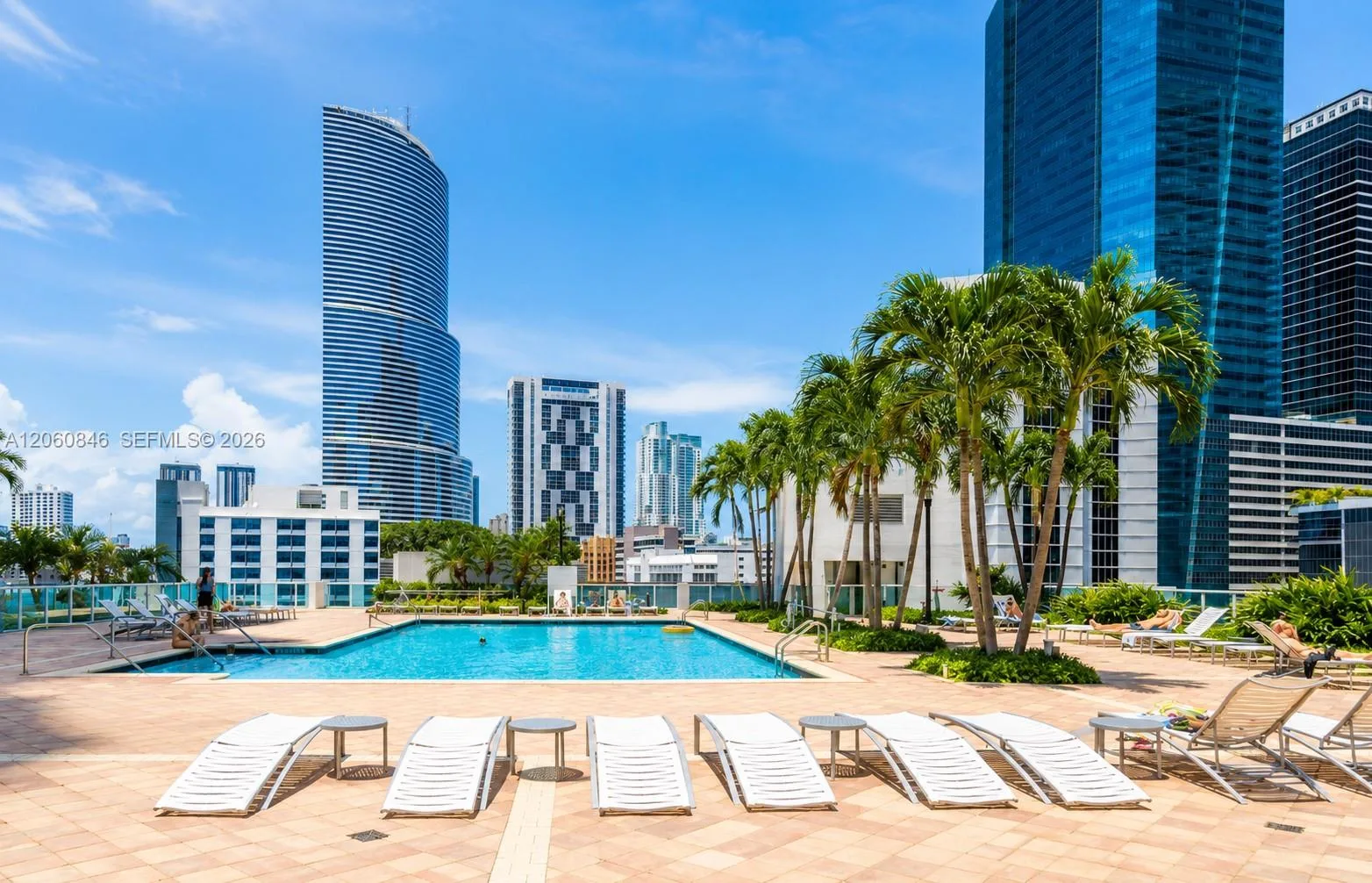 41 SE 5th St # 1412, Miami, FL 33131 photo 10