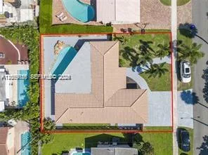 2185 Imperial Point Dr, Fort Lauderdale, FL 33308 photo 2
