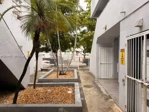 2400 NW 22nd Ct # 3, Miami, FL 33142