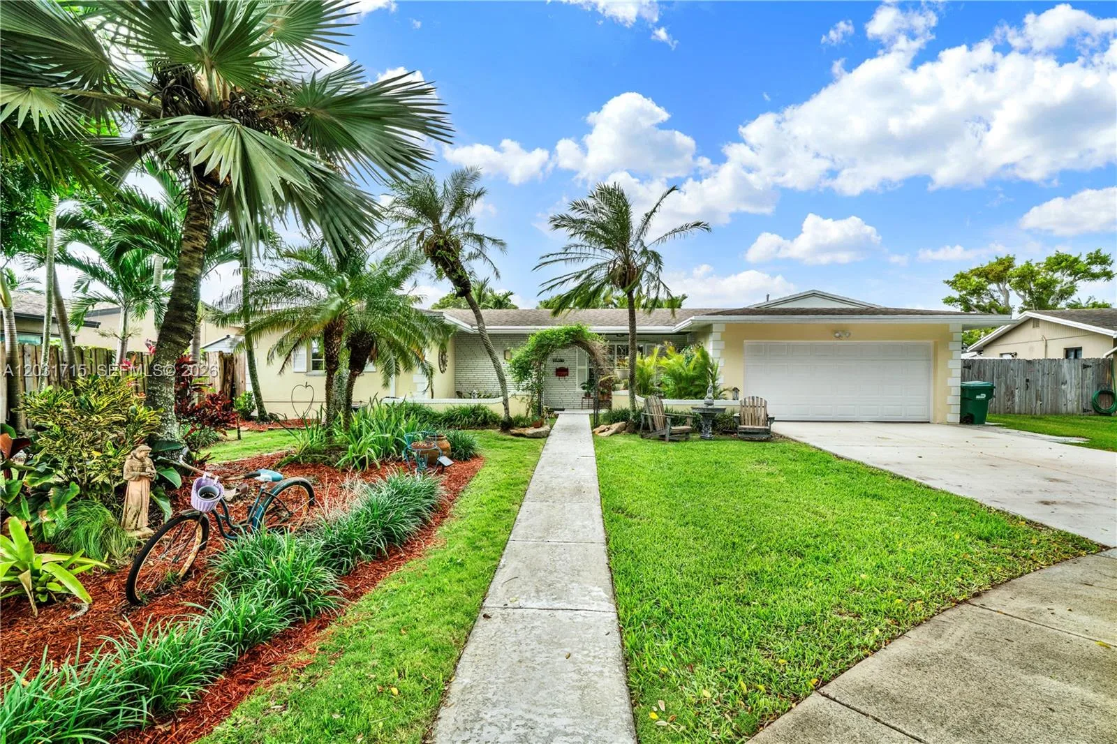 18920 SW 92nd Ct, Cutler Bay, FL 33157