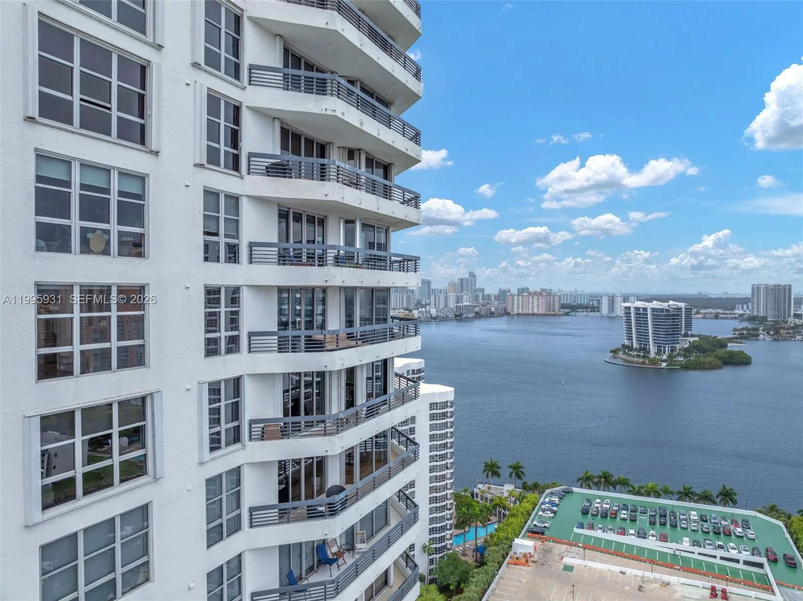 3500 Mystic Pointe Dr # 3001, Aventura, FL 33180 photo 5