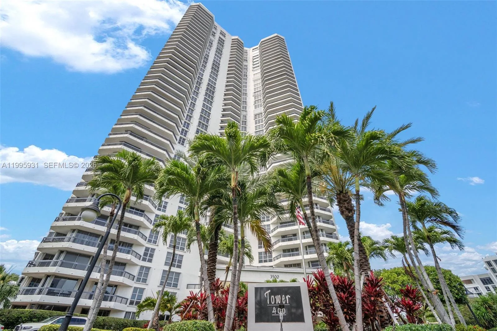 3500 Mystic Pointe Dr # 3001, Aventura, FL 33180 photo 9