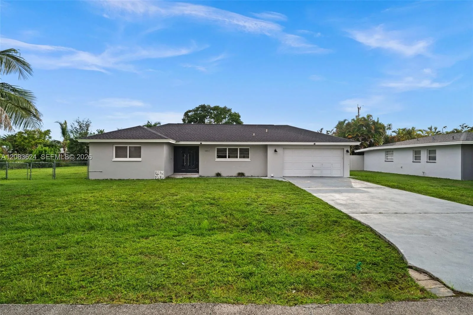 5212 Santa Rosa CT, Cape Coral, FL 33904