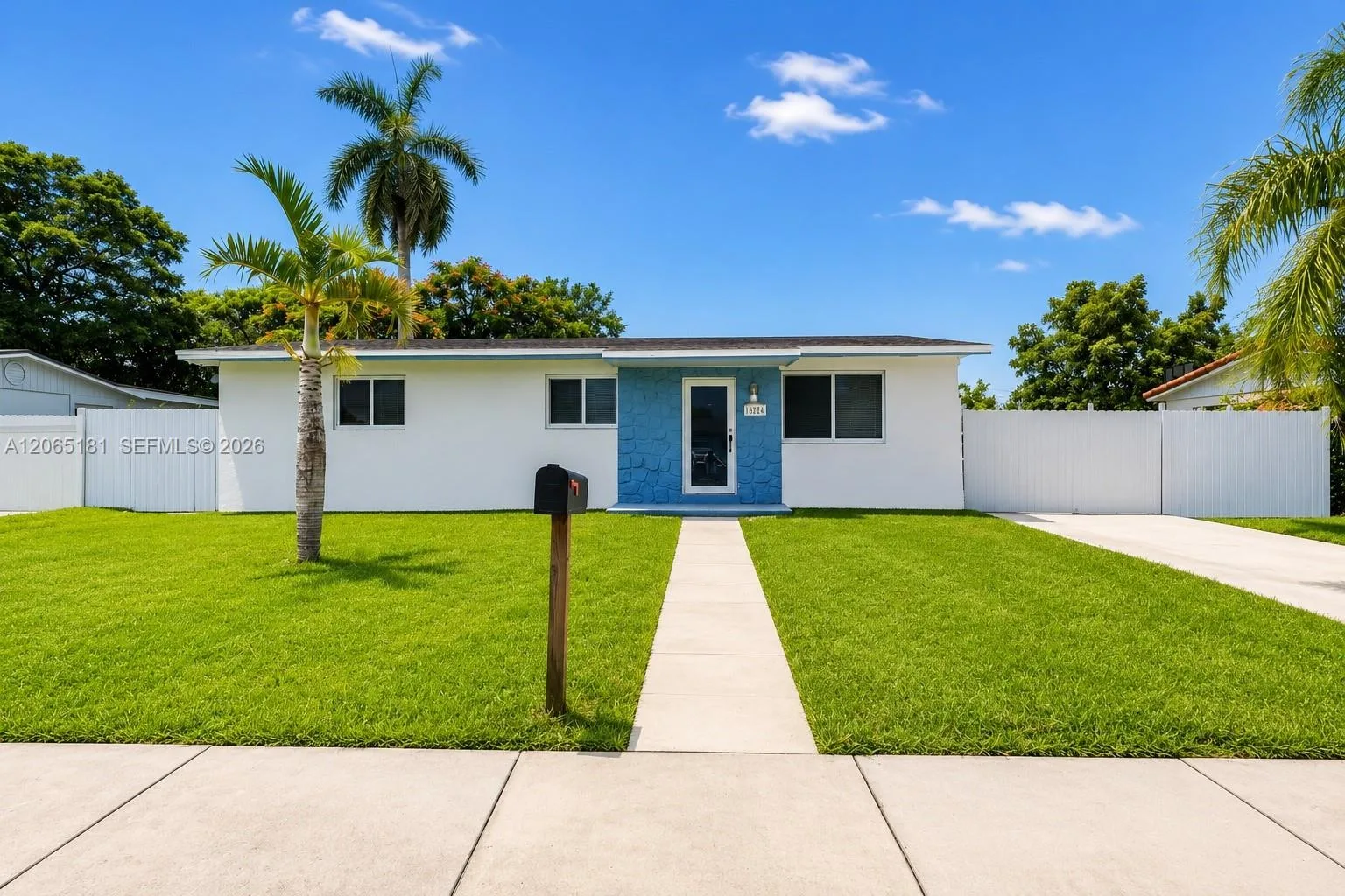 15624 SW 297th Ter, Homestead, FL 33033 photo 2