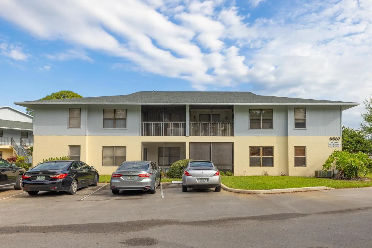 6537 SE Federal Highway # 101, Stuart, FL 34997 photo 3