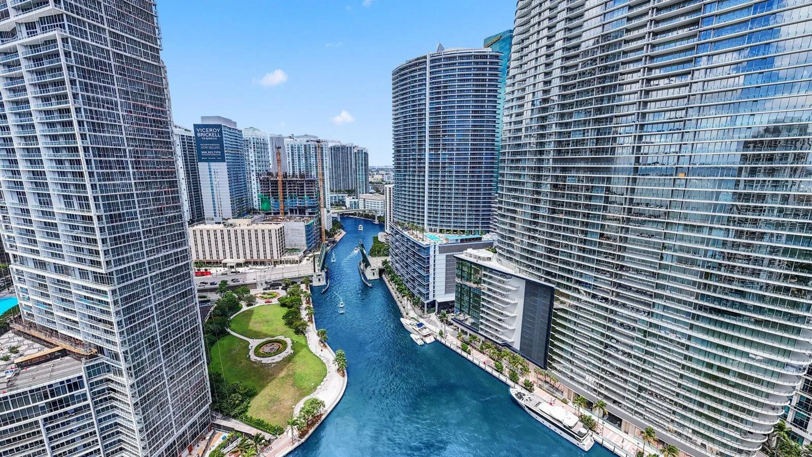 200 Biscayne Blvd Way # 3909, Miami, FL 33131 photo 2