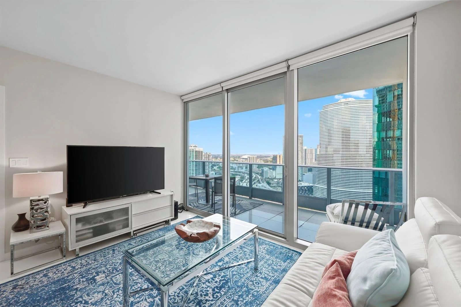 200 Biscayne Blvd Way # 3909, Miami, FL 33131 photo 5