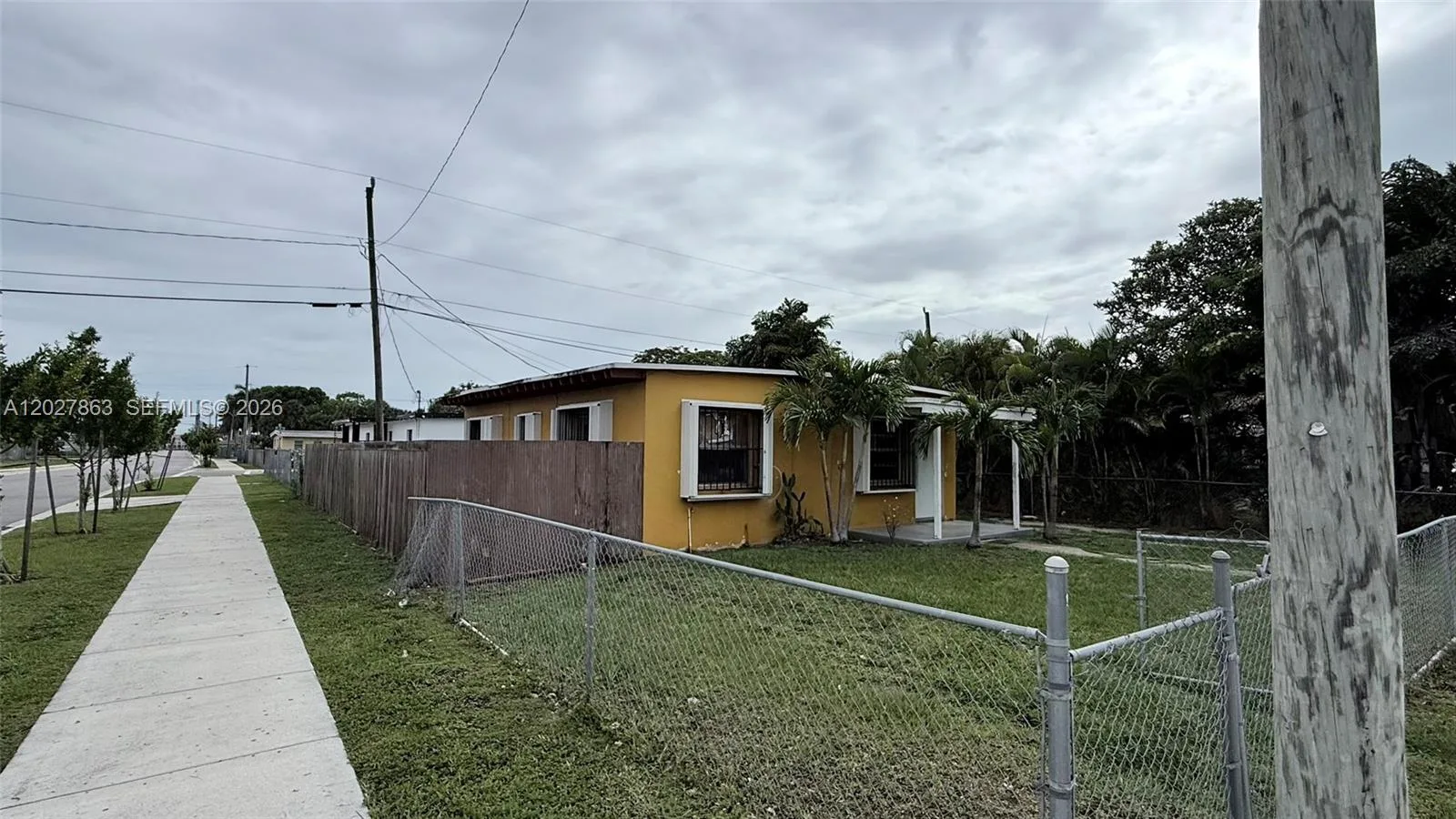 544 NW 10th St, Florida City, FL 33034 photo 3