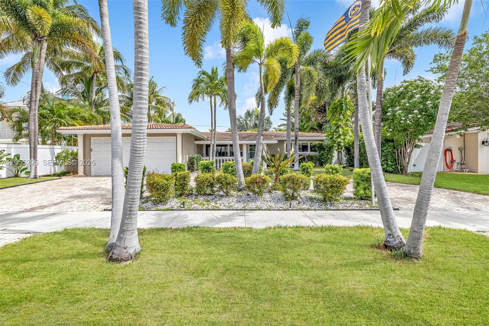 2137 NE 61st Ct, Fort Lauderdale, FL 33308 photo 2
