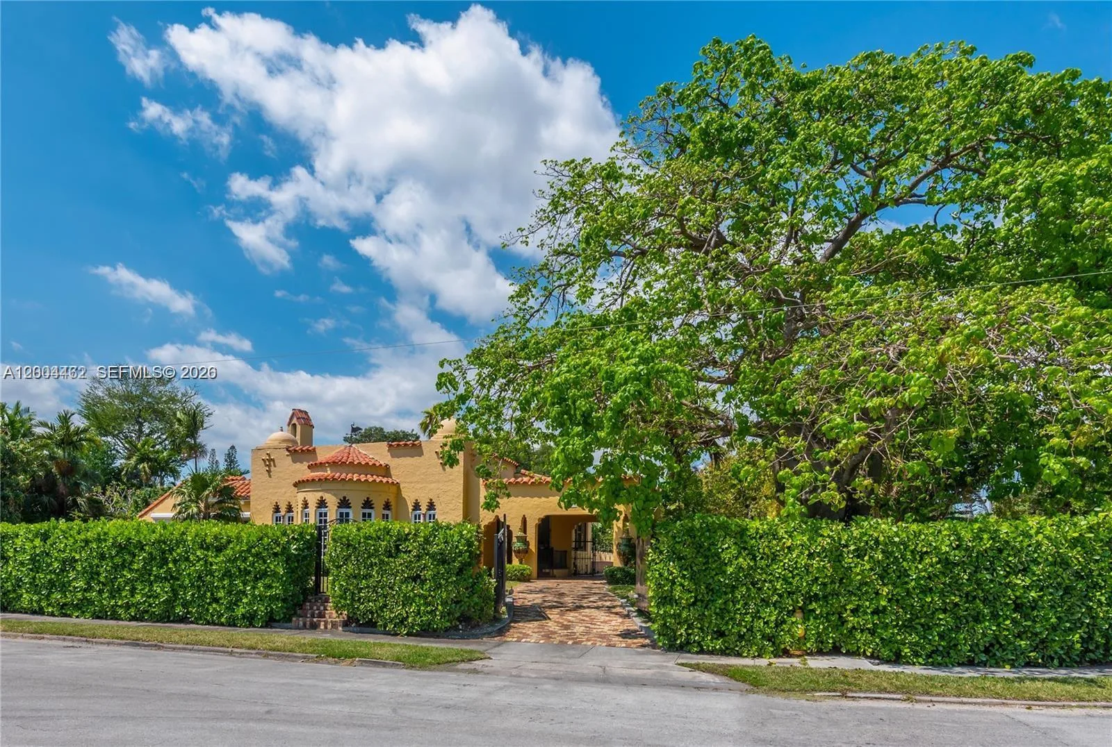 1036 NE 89th St, Miami, FL 33138 photo 2
