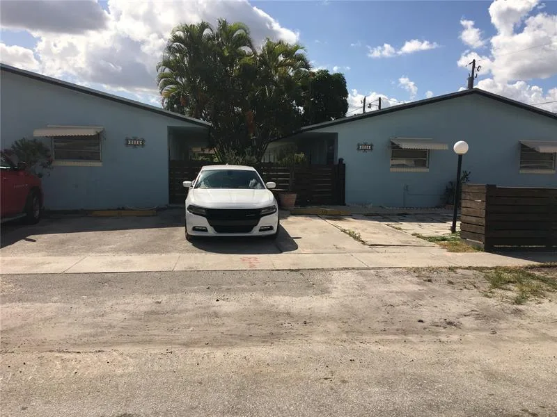 2220 N 19TH Avenue # 1-4, Hollywood, FL 33020