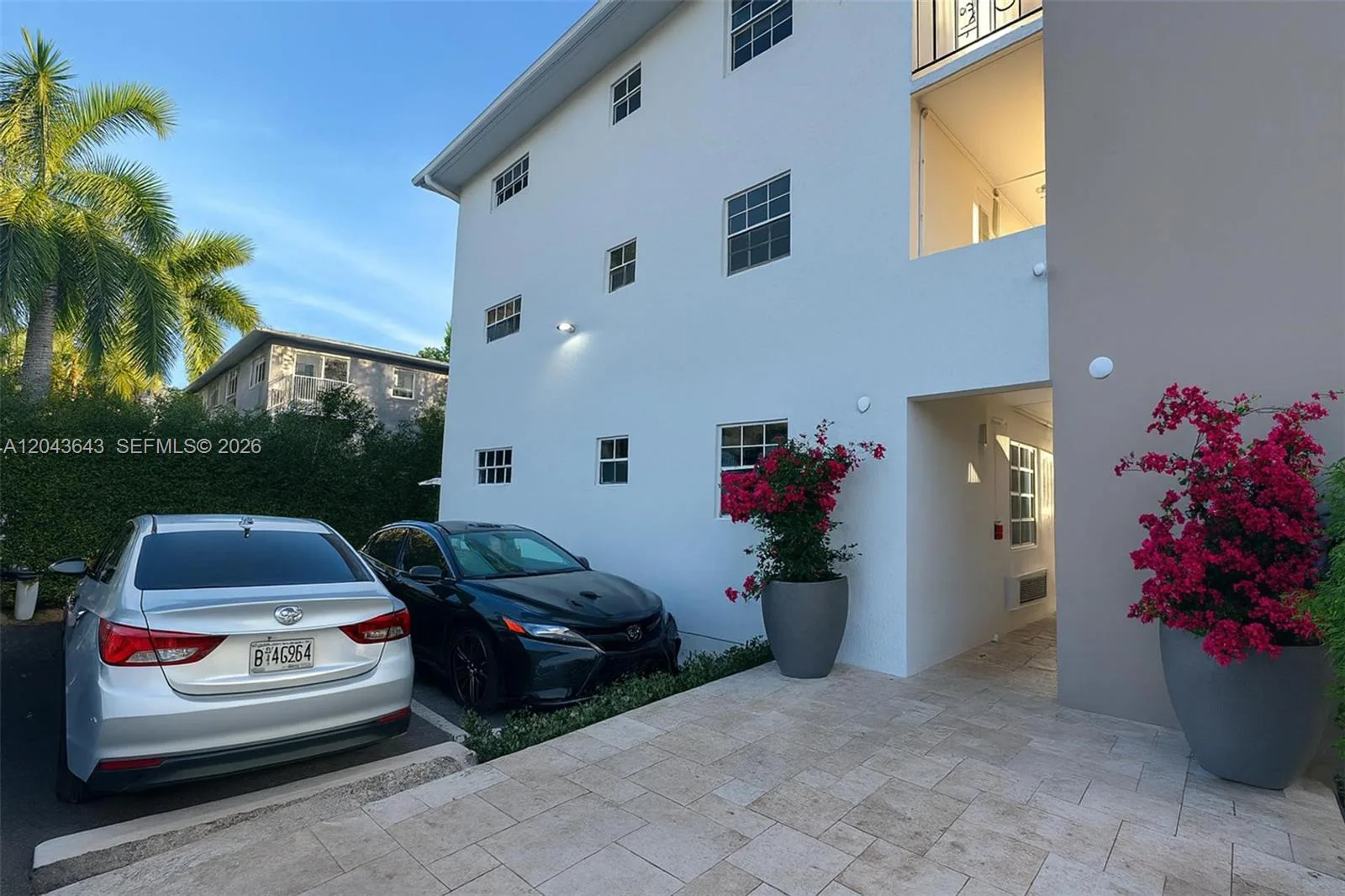 3270 W Trade Ave # 14, Miami, FL 33133