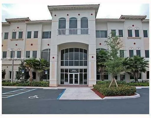 2893 Executive Park Dr # 104, Weston, FL 33331