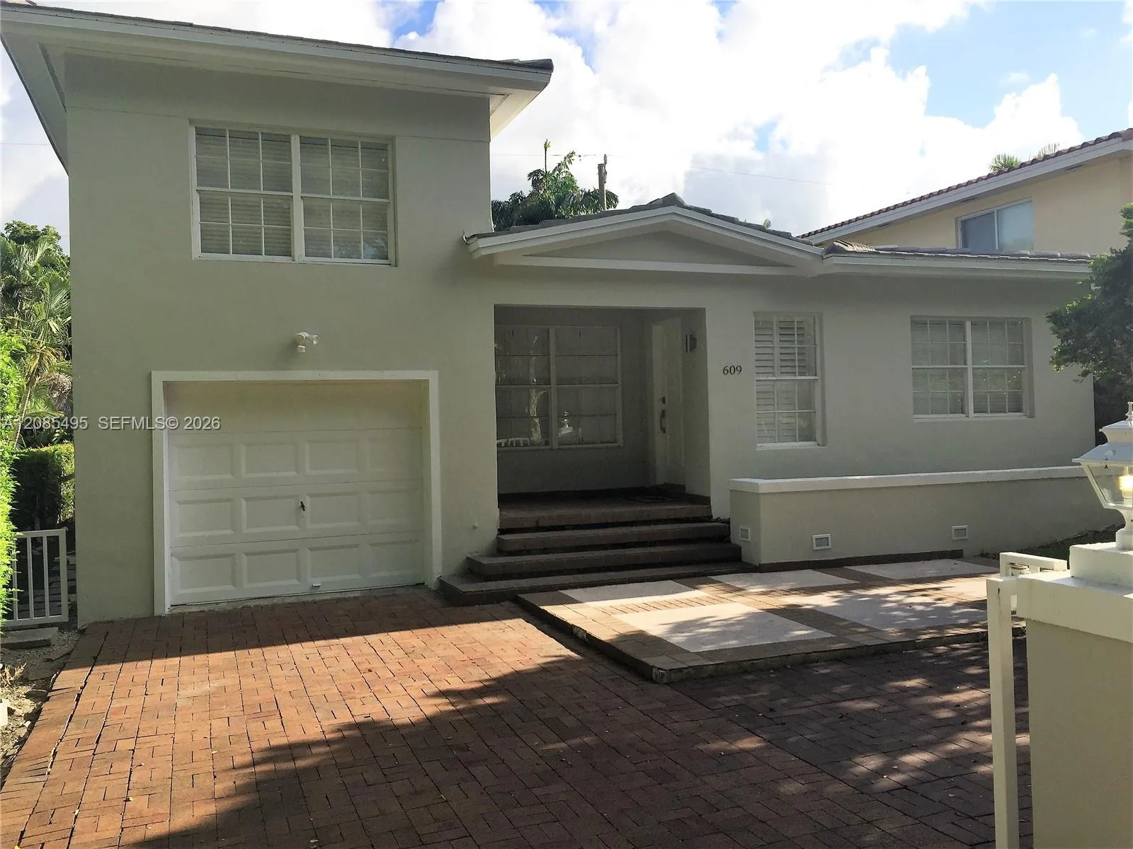 609 Puerta Ave, Coral Gables, FL 33143