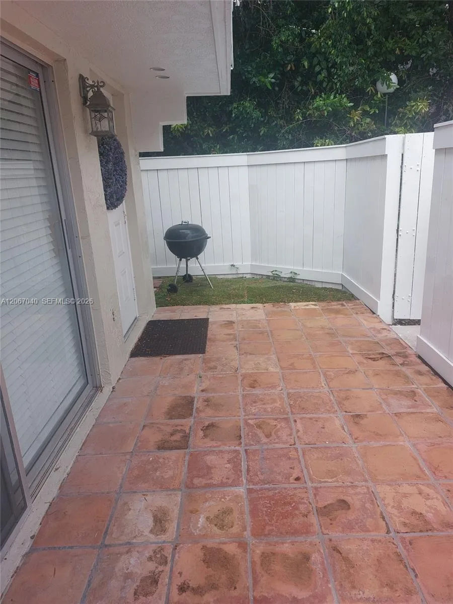 6835 SW 45th Ln, Miami, FL 33155 photo 4