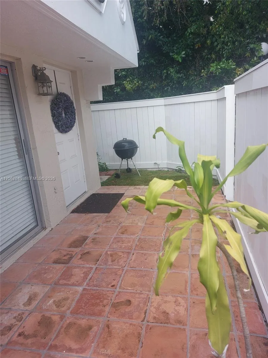 6835 SW 45th Ln, Miami, FL 33155 photo 5