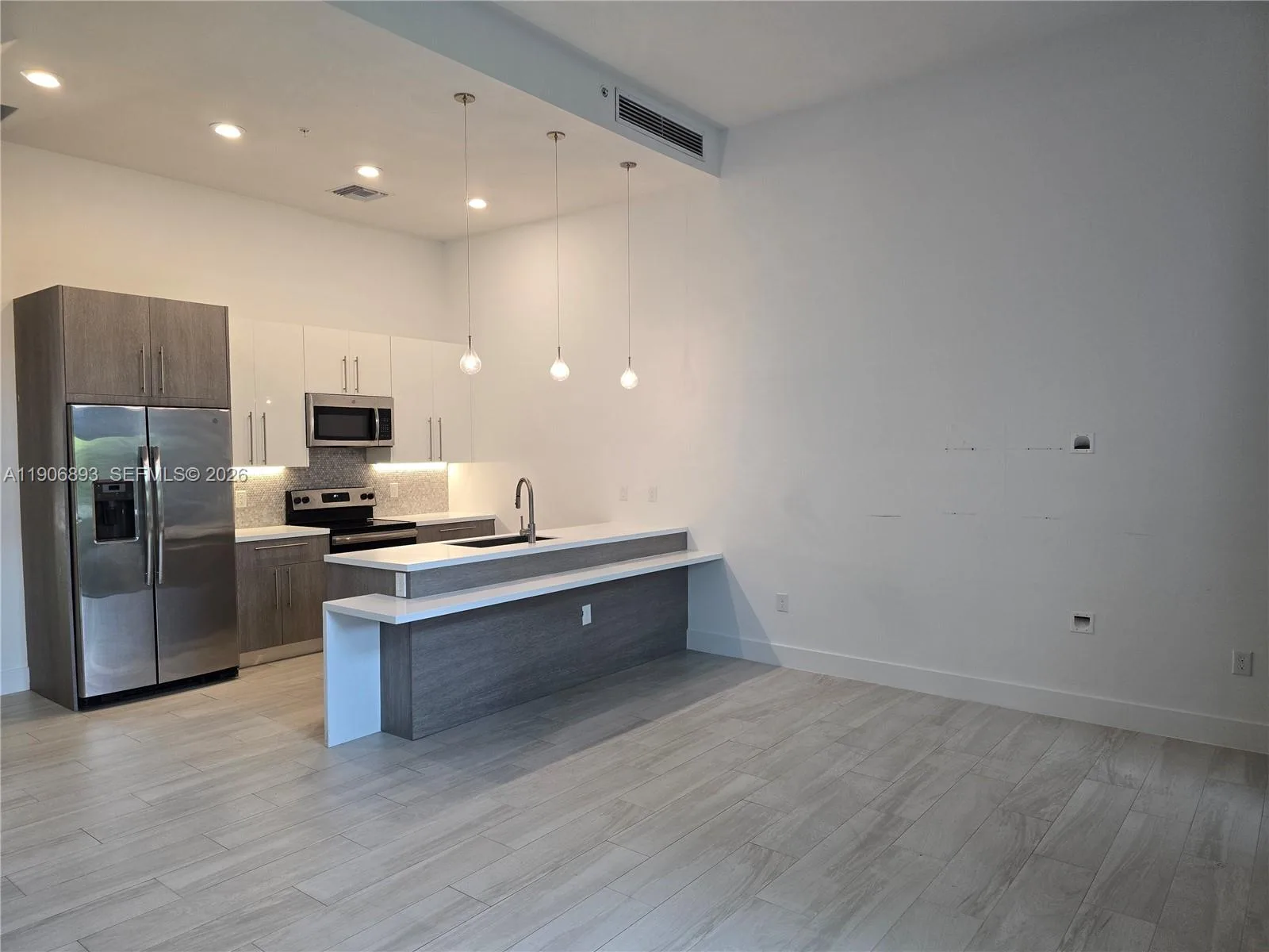 4500 NW 8th Pl, Plantation, FL 33317