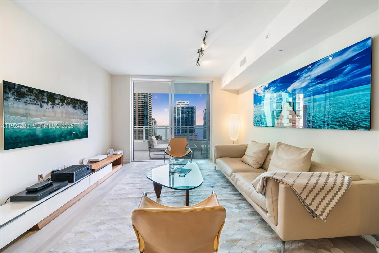 1080 Brickell Ave # 2706, Miami, FL 33131
