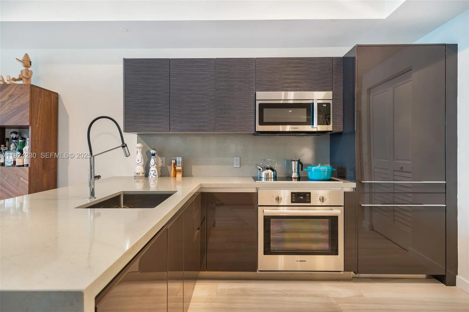 1080 Brickell Ave # 2706, Miami, FL 33131 photo 2