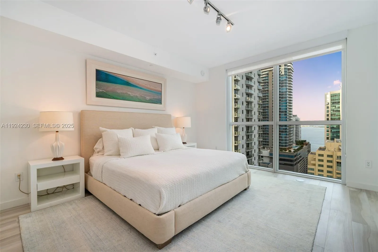 1080 Brickell Ave # 2706, Miami, FL 33131 photo 3