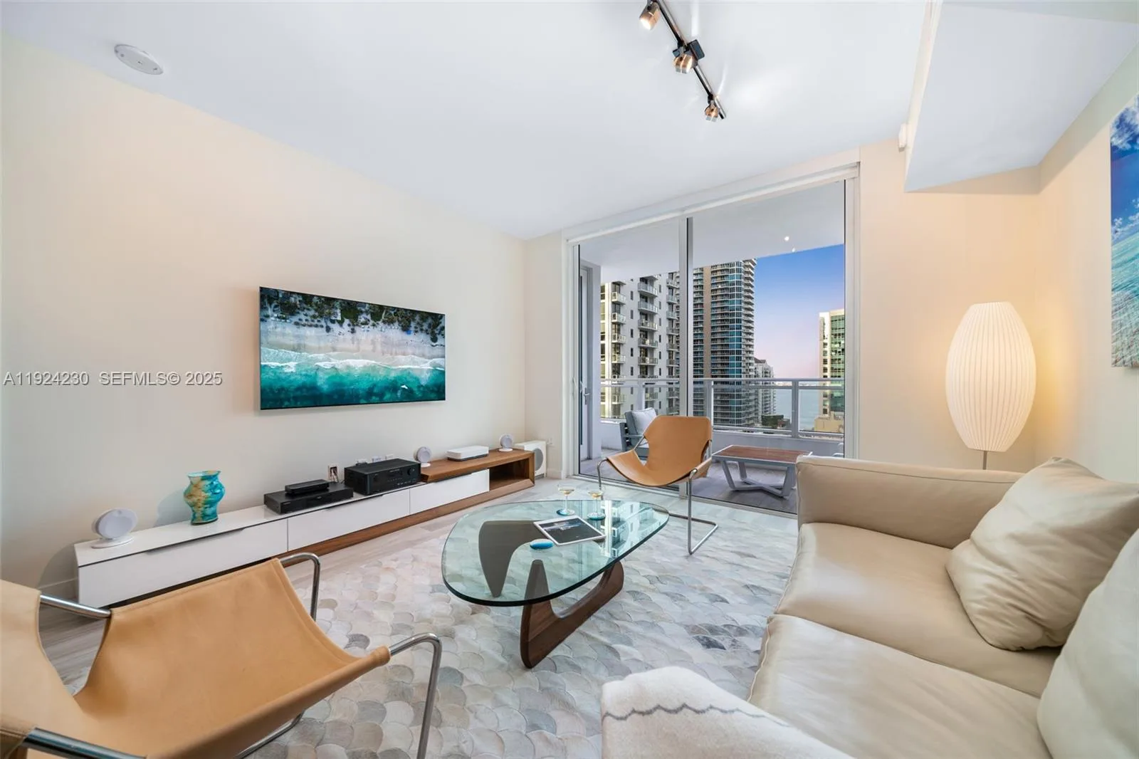 1080 Brickell Ave # 2706, Miami, FL 33131 photo 6