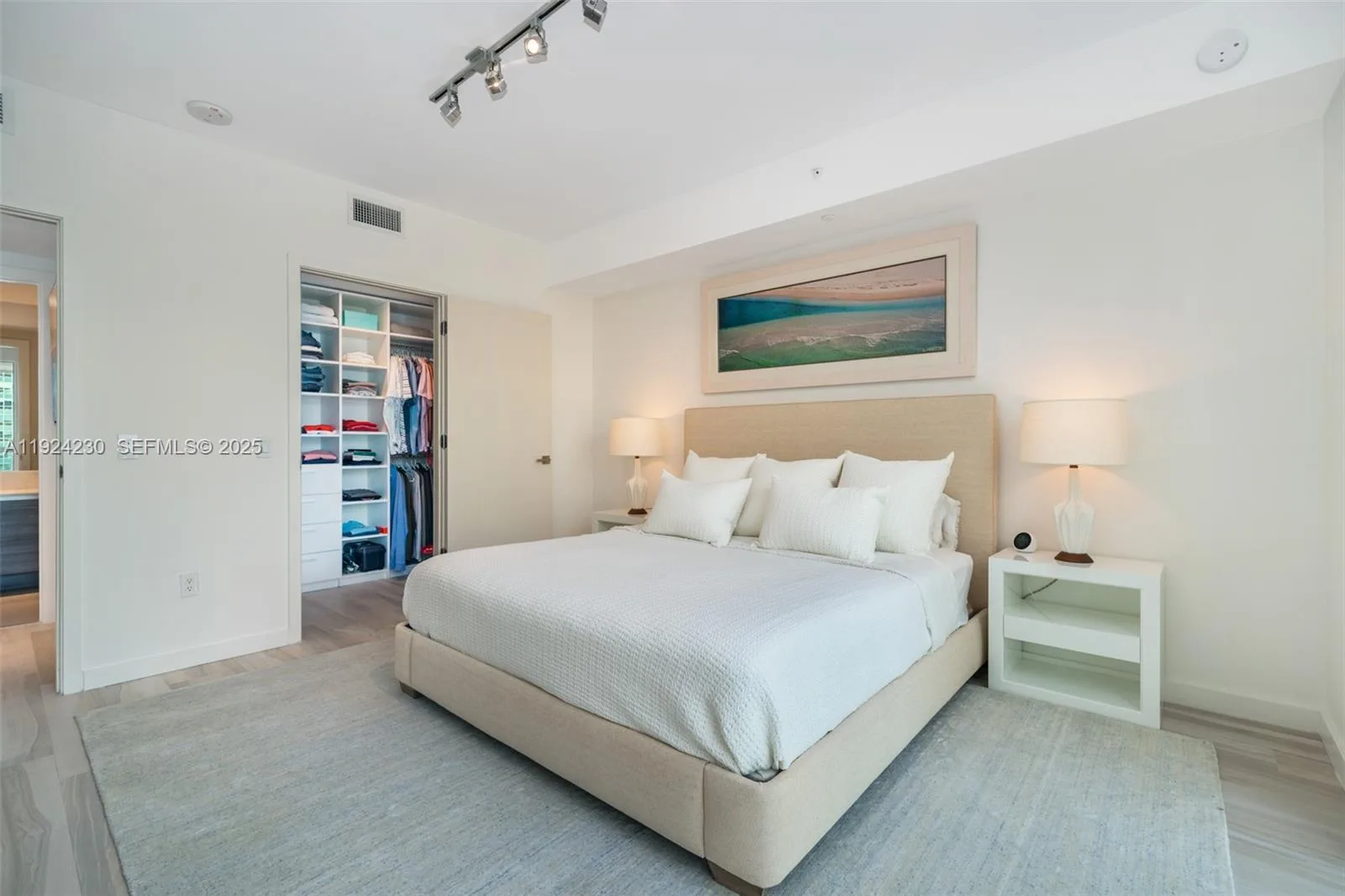 1080 Brickell Ave # 2706, Miami, FL 33131 photo 9