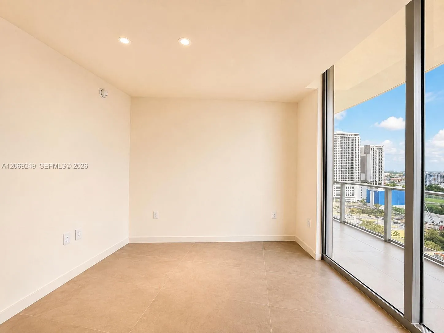 1400 Biscayne Blvd # 1807, Miami, FL 33132 photo 10
