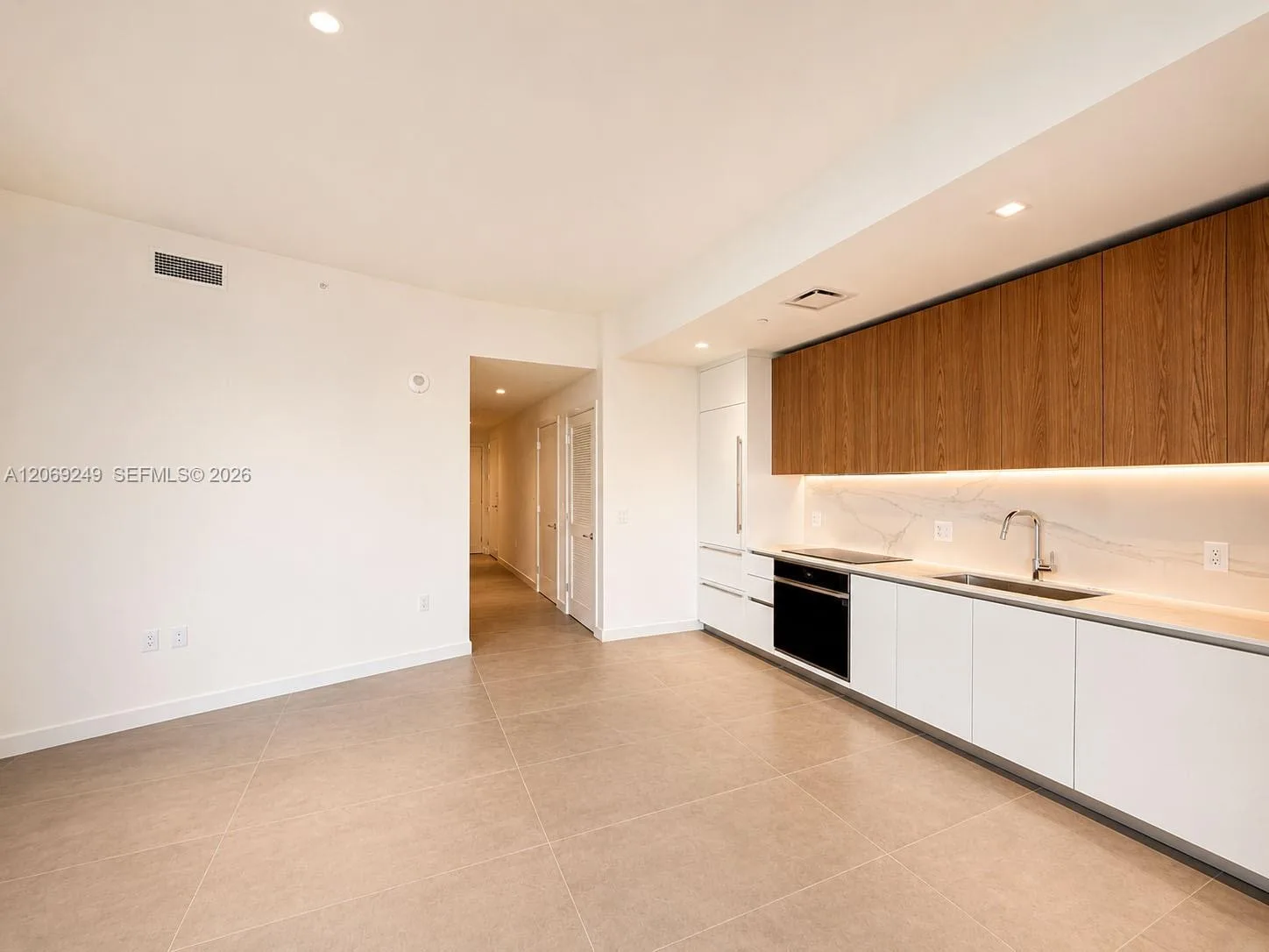 1400 Biscayne Blvd # 1807, Miami, FL 33132 photo 6