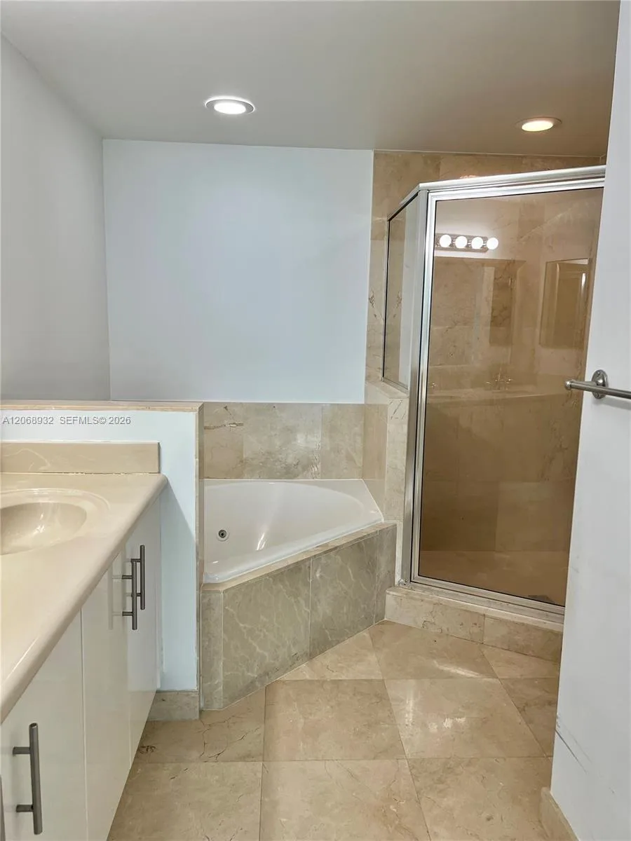 7900 Harbor Island Dr # 608, North Bay Village, FL 33141 photo 3