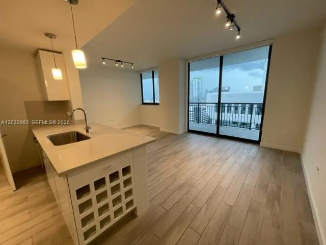 999 SW 1st Ave # 3115, Miami, FL 33130