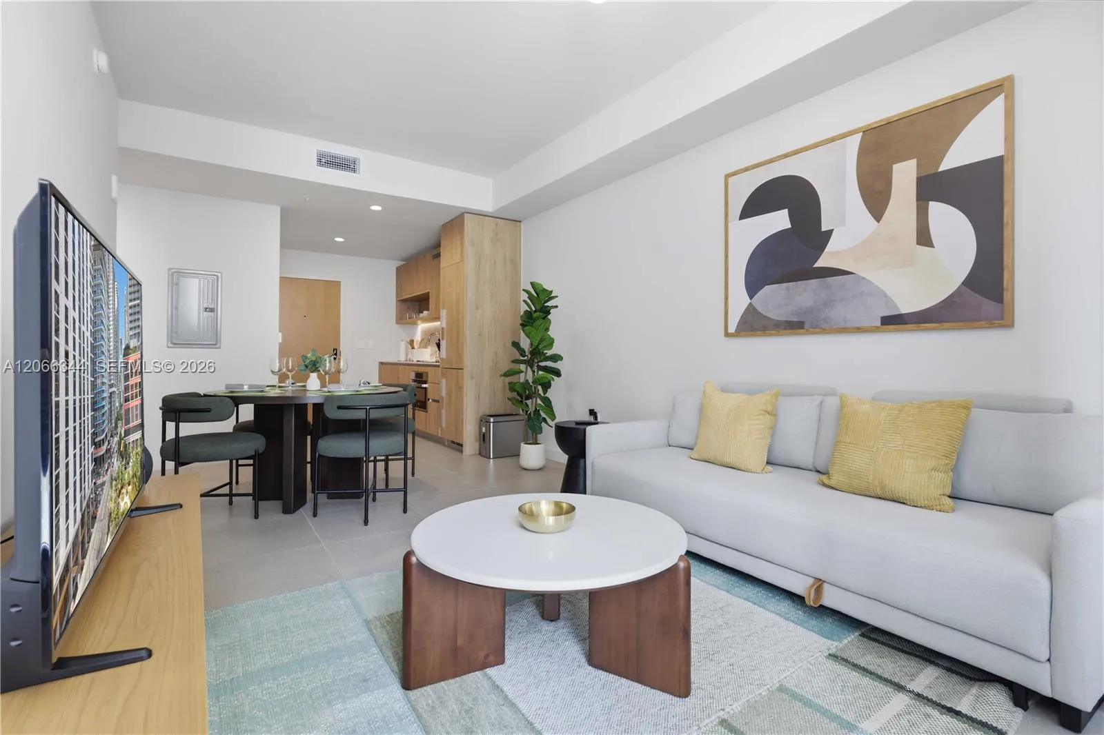 11 NE 6th St # 710, Miami, FL 33132