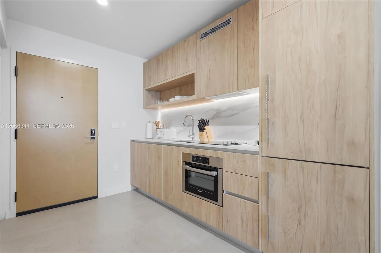 11 NE 6th St # 710, Miami, FL 33132 photo 13