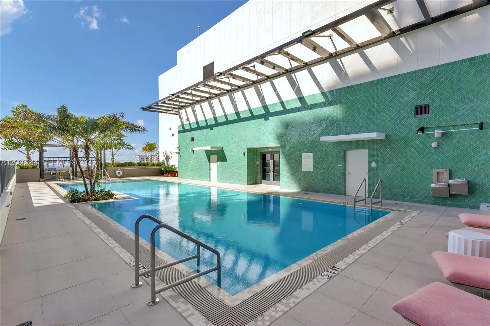 11 NE 6th St # 710, Miami, FL 33132 photo 3