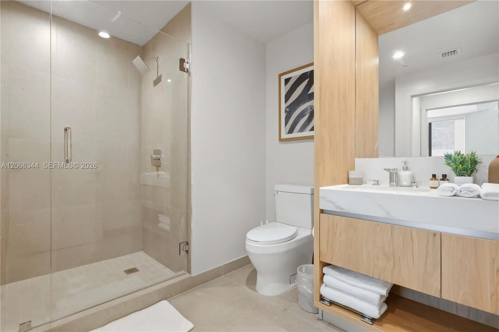 11 NE 6th St # 710, Miami, FL 33132 photo 7