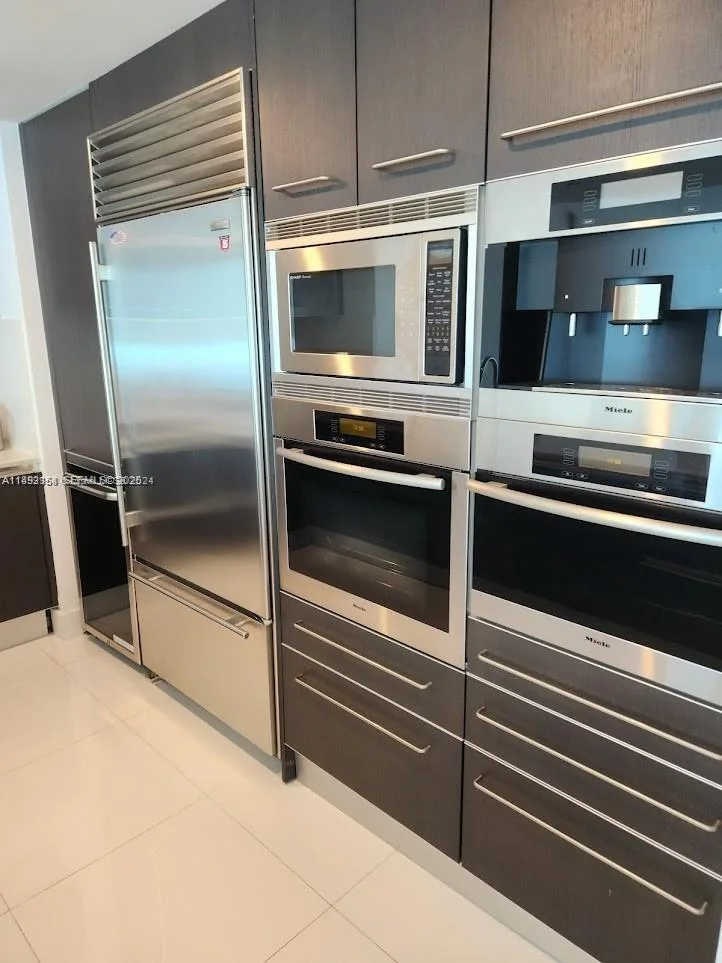 17001 Collins Ave # 3705, Sunny Isles Beach, FL 33160 photo 9