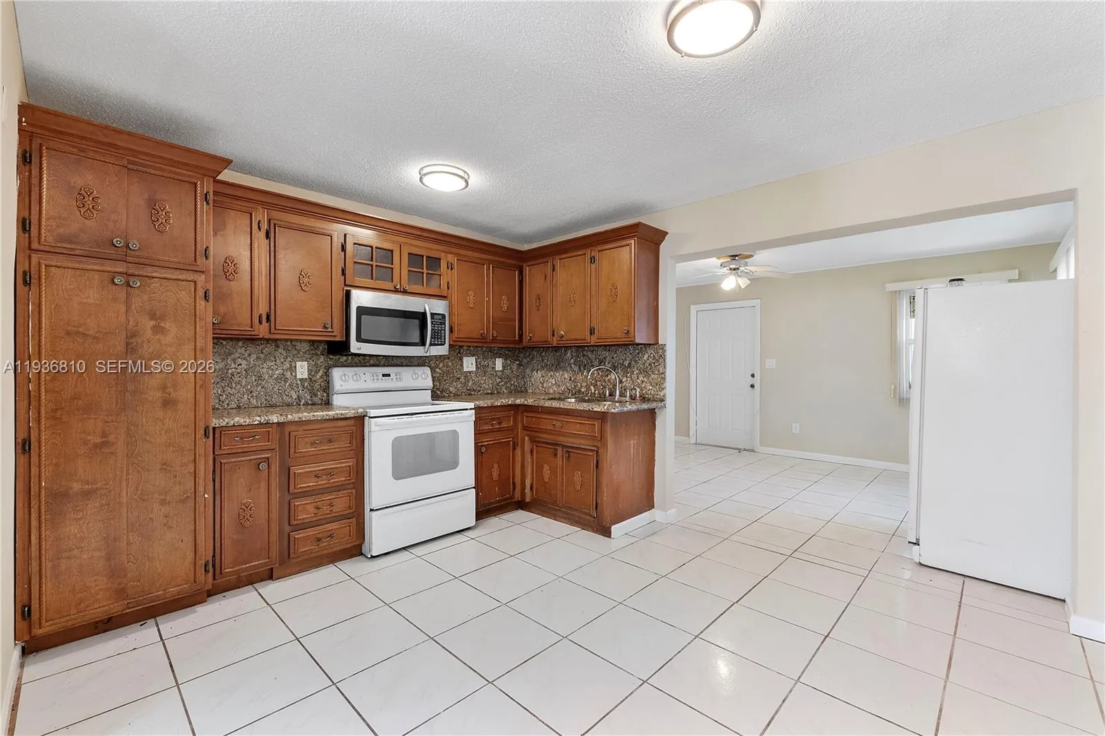 5010 NW 51st St, Tamarac, FL 33319 photo 10