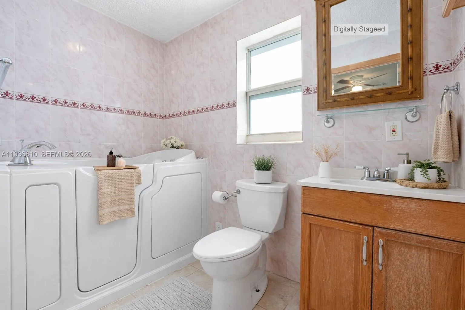 5010 NW 51st St, Tamarac, FL 33319 photo 2