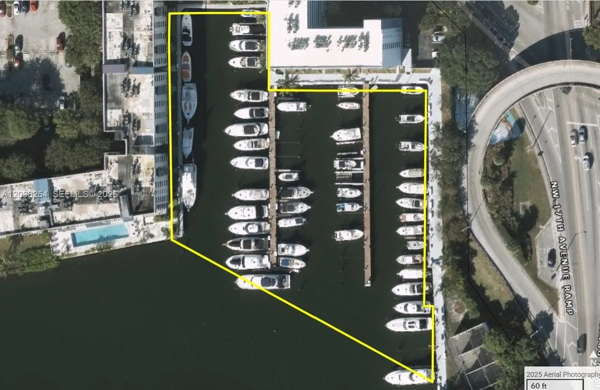 1700 NW North River Dr, Miami, FL 33125 photo 3