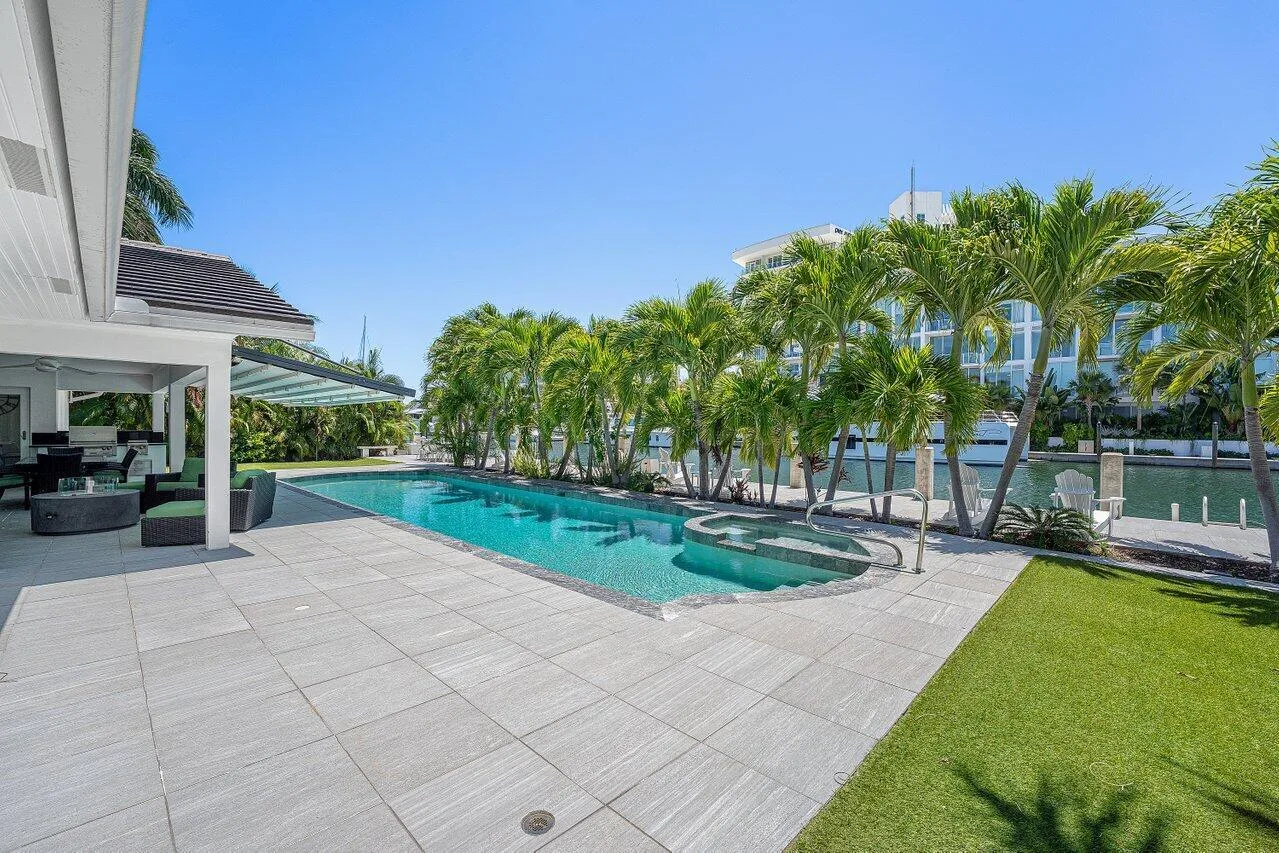 2540 MERCEDES Drive, Fort Lauderdale, FL 33316 photo 8