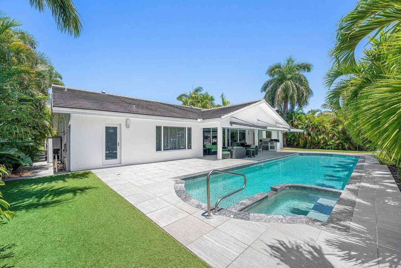 2540 MERCEDES Drive, Fort Lauderdale, FL 33316 photo 9