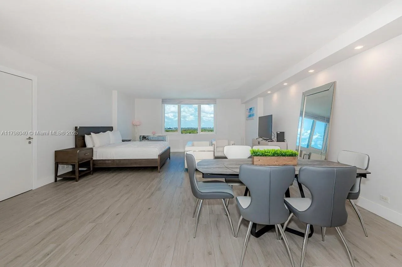 2301 Collins Ave # 1531, Miami Beach, FL 33139