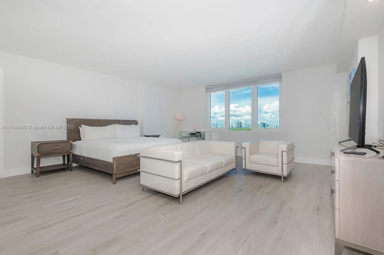 2301 Collins Ave # 1531, Miami Beach, FL 33139 photo 4