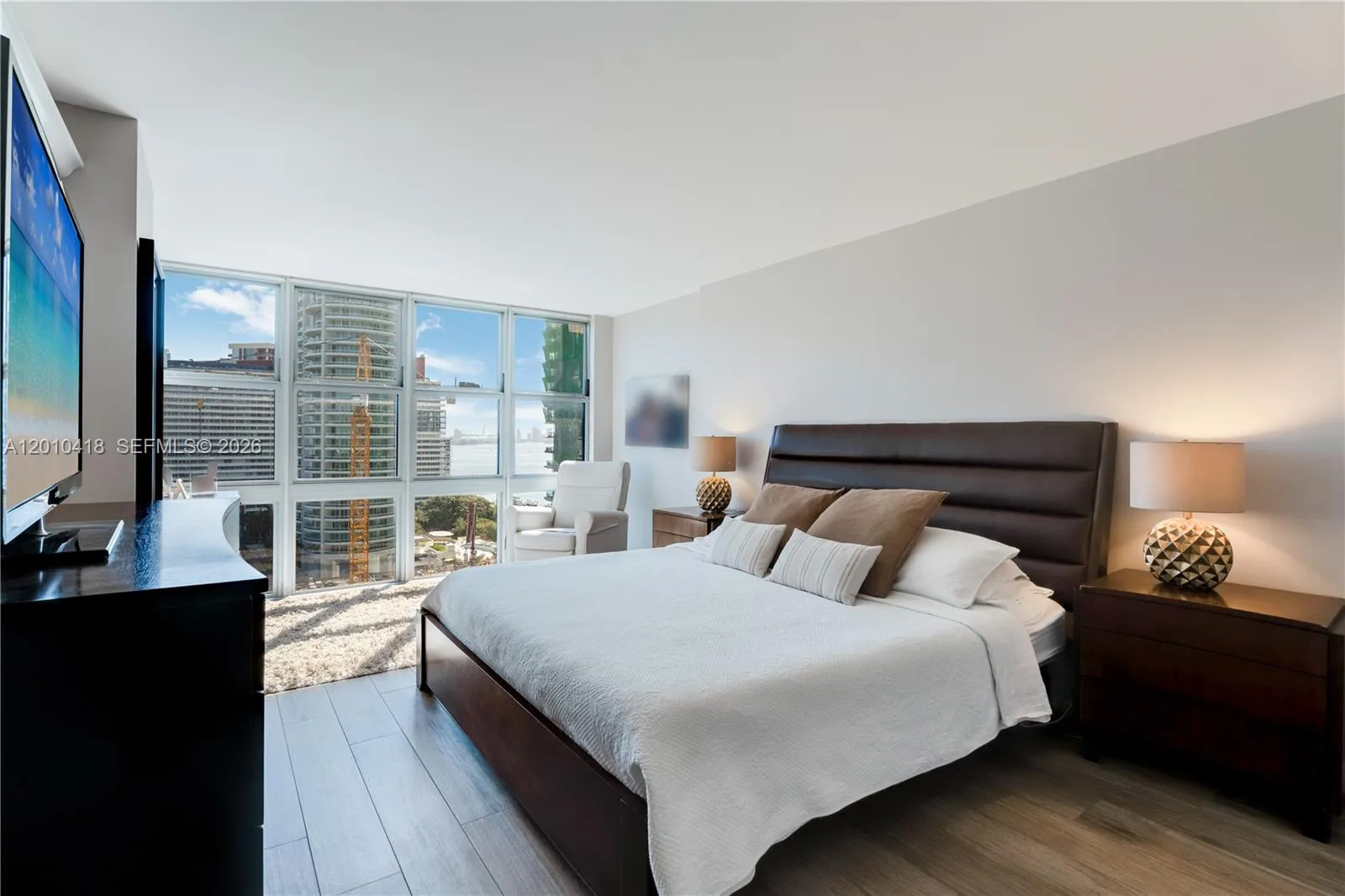 1901 Brickell Ave # B1809, Miami, FL 33129 photo 4