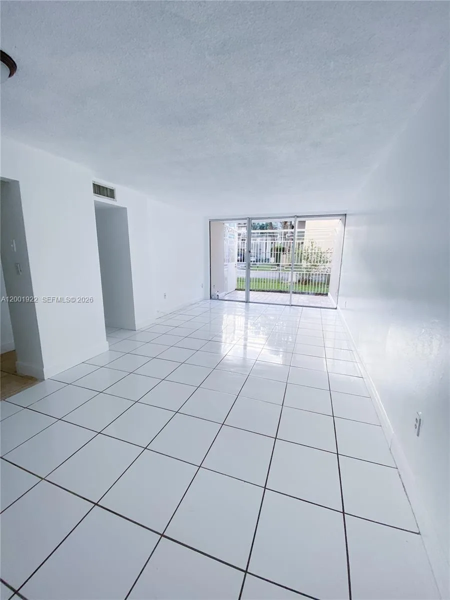870 NW 87th Ave # 110, Miami, FL 33172 photo 5