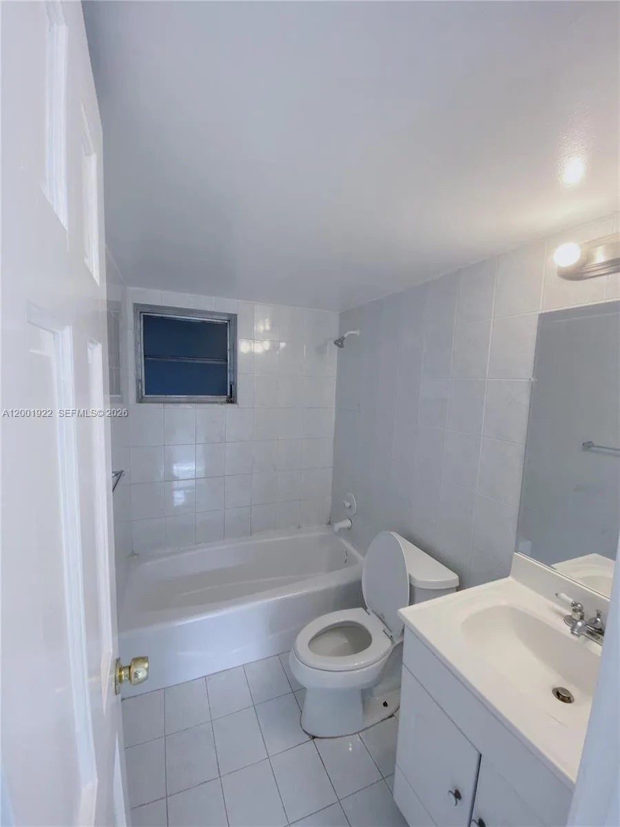 870 NW 87th Ave # 110, Miami, FL 33172 photo 8