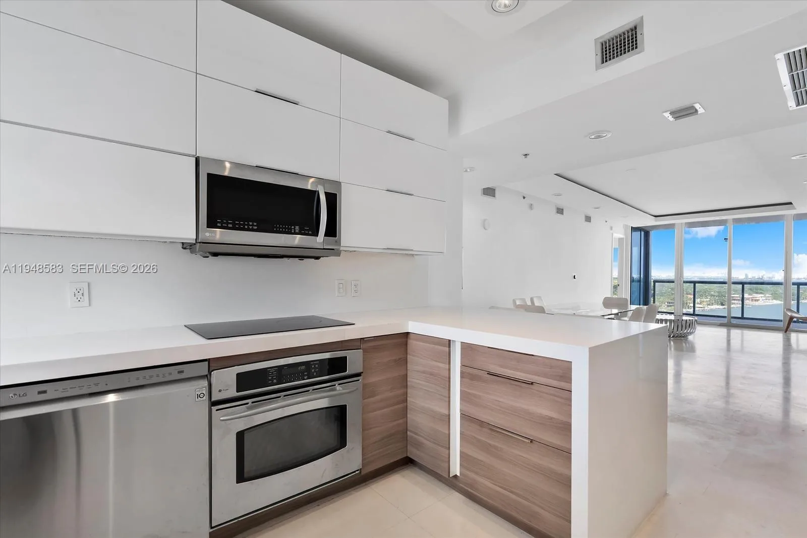 601 NE 36th St # 1310, Miami, FL 33137 photo 5